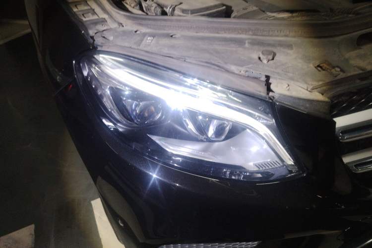 Used Mercedes-Benz GLE 2019 GLE 320 4MATIC Dynamic Edition Prestige Model Right Front Headlight
