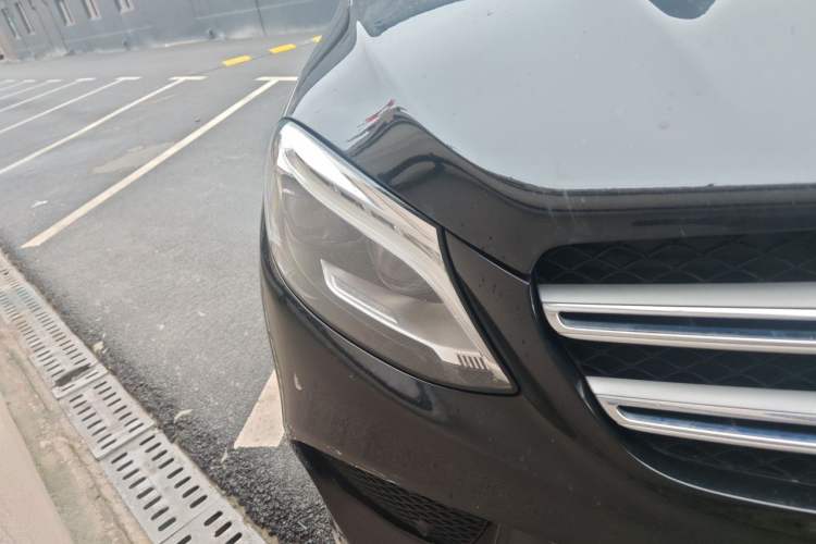 Used Mercedes-Benz GLE 2019 GLE 320 4MATIC Dynamic Edition Prestige Model Right Front Headlight