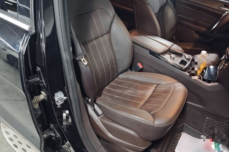 Used Mercedes-Benz GLE 2019 GLE 320 4MATIC Dynamic Edition Prestige Model Right Front Seat
