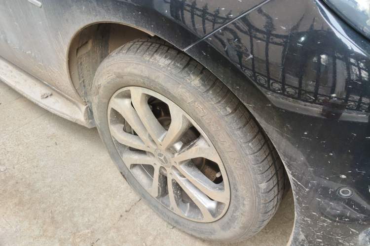 Used Mercedes-Benz GLE 2019 GLE 320 4MATIC Dynamic Edition Prestige Model Right Front Wheel Hub