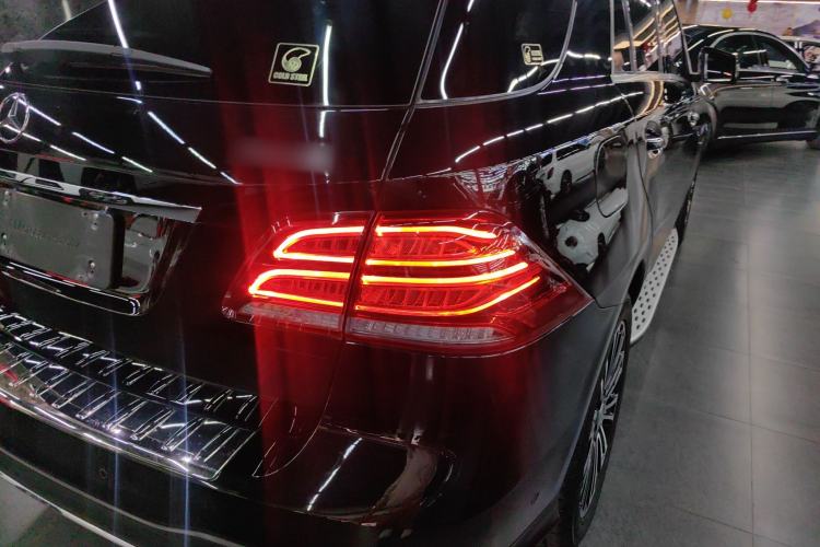 Used Mercedes-Benz GLE 2019 GLE 400 4MATIC Exclusive Edition Right Rear Taillight