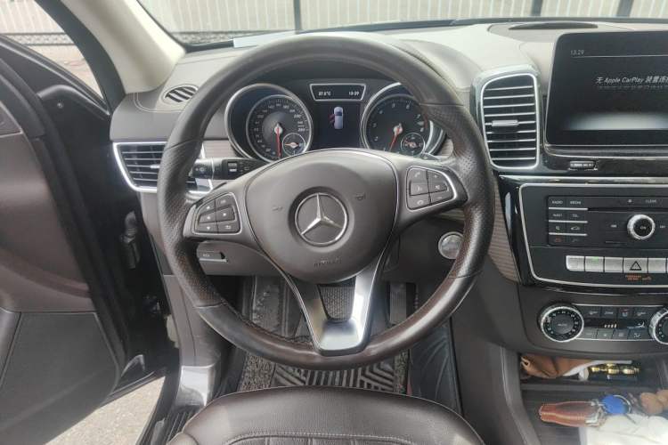 Used Mercedes-Benz GLE 2019 GLE 320 4MATIC Dynamic Edition Prestige Model Steering Wheel