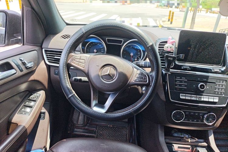 Used Mercedes-Benz GLE 2019 GLE 320 4MATIC Dynamic Edition Prestige Model Steering Wheel