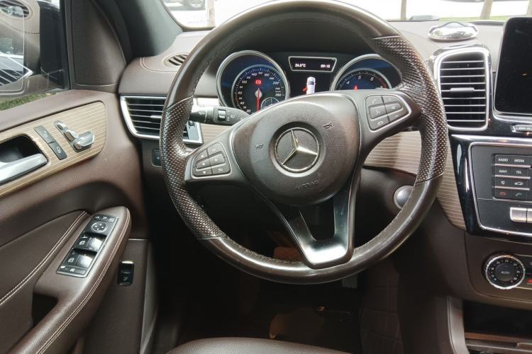 Used Mercedes-Benz GLE 2019 GLE 320 4MATIC Dynamic Edition Prestige Model Steering Wheel