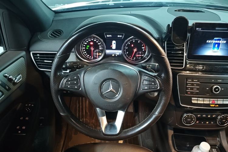 Used Mercedes-Benz GLE 2019 GLE 320 4MATIC Dynamic Edition Prestige Model Steering Wheel