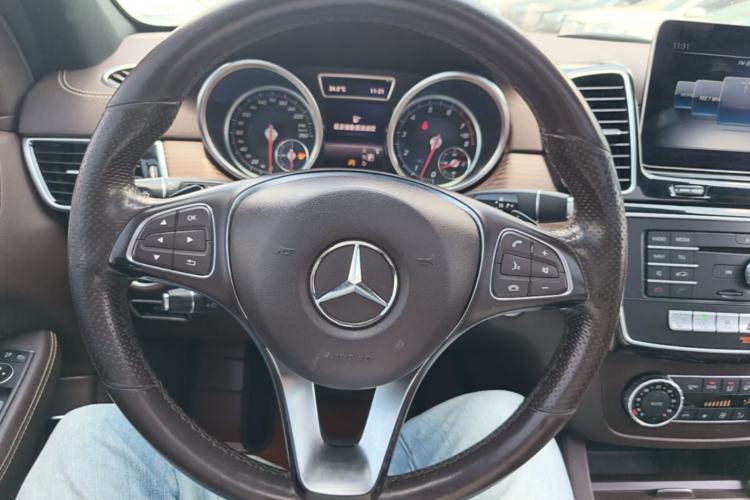Used Mercedes-Benz GLE 2019 GLE 320 4MATIC Dynamic Edition Prestige Model Steering Wheel