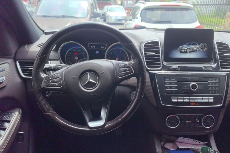 Used Mercedes-Benz GLE 2019 GLE 400 4MATIC Exclusive Edition Steering Wheel