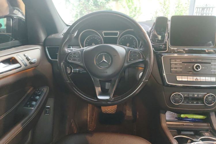Used Mercedes-Benz GLE 2019 GLE 320 4MATIC Dynamic Edition Prestige Model Steering Wheel