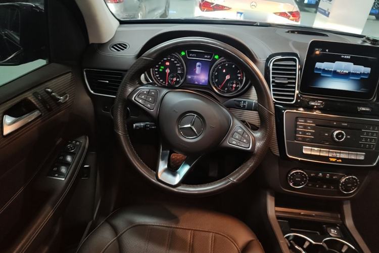 Used Mercedes-Benz GLE 2019 GLE 320 4MATIC Dynamic Edition Prestige Model Steering Wheel