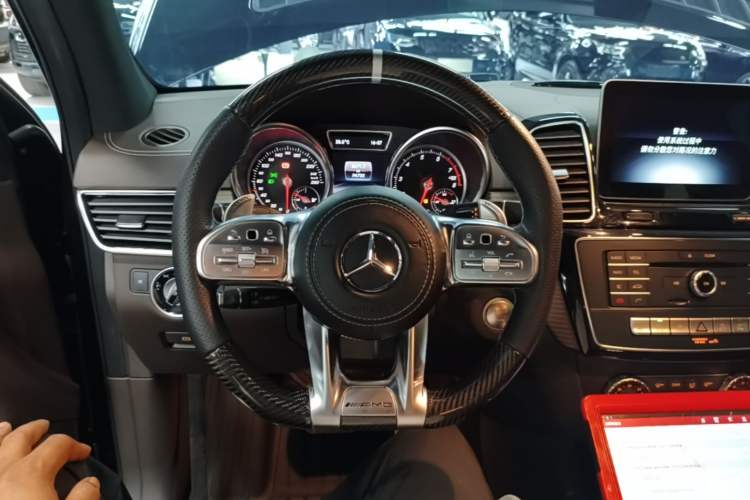 Used Mercedes-Benz GLE 2019 GLE 320 4MATIC Dynamic Edition Prestige Model Steering Wheel