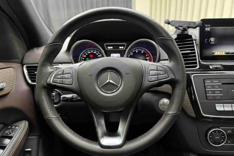 Used Mercedes-Benz GLE 2019 GLE 320 4MATIC Dynamic Edition Prestige Model Steering Wheel