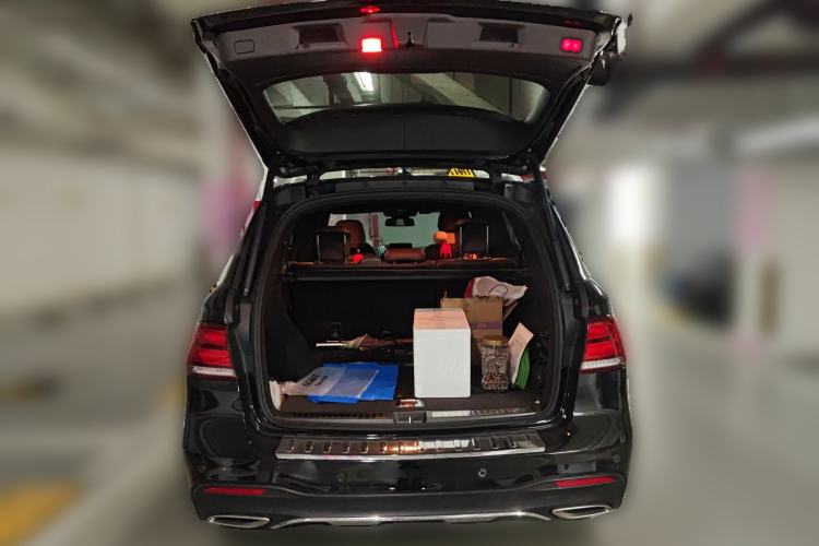 Used Mercedes-Benz GLE 2019 GLE 320 4MATIC Luxury Collection Edition Trunk