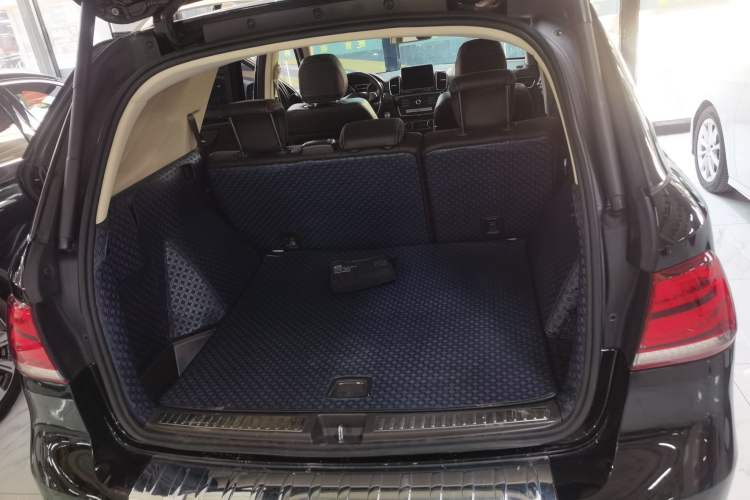 Used Mercedes-Benz GLE 2019 GLE 400 4MATIC Exclusive Edition Trunk