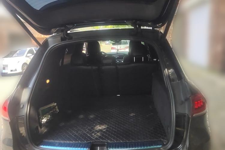 Used Mercedes-Benz GLE  Trunk