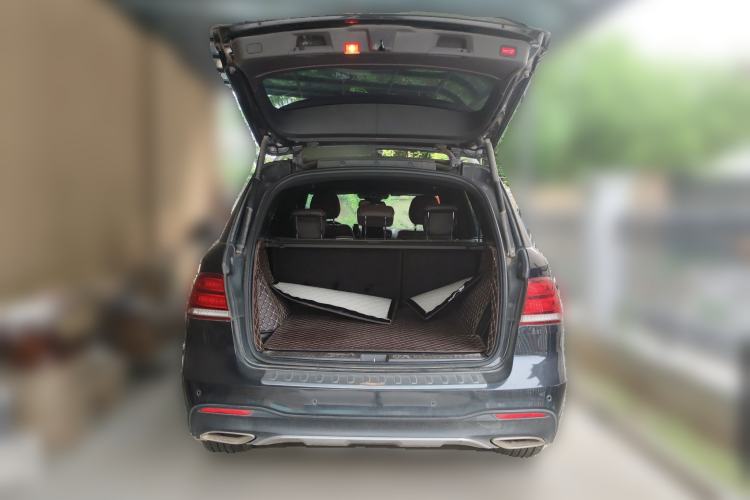 Used Mercedes-Benz GLE 2019 GLE 320 4MATIC Dynamic Edition Prestige Model Trunk