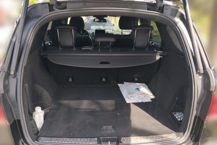 Used Mercedes-Benz GLE  Trunk