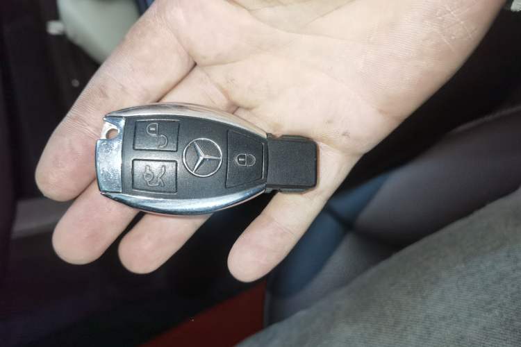 Used Mercedes-Benz GLE 2019 GLE 400 4MATIC Exclusive Edition Vehicle Key