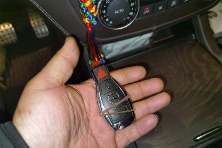 Used Mercedes-Benz GLE 2019 GLE 400 4MATIC Exclusive Edition Vehicle Key