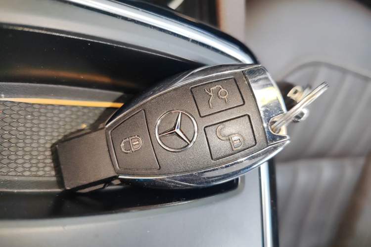 Used Mercedes-Benz GLE 2019 GLE 320 4MATIC Dynamic Edition Prestige Model Vehicle Key