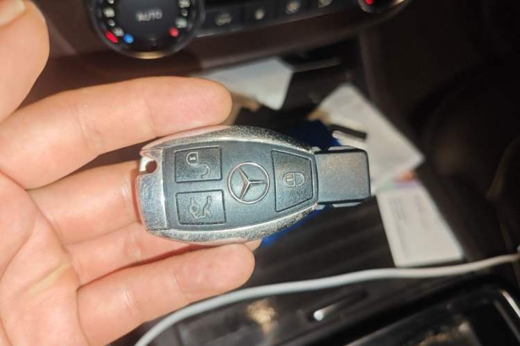 Used Mercedes-Benz GLE 2019 GLE 320 4MATIC Dynamic Edition Prestige Model Vehicle Key