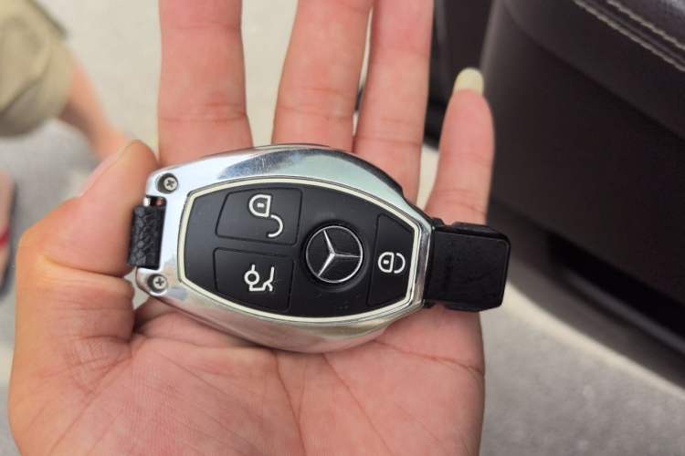 Used Mercedes-Benz GLE 2019 GLE 400 4MATIC Exclusive Edition Vehicle Key
