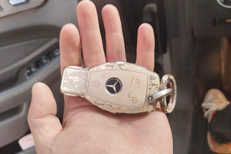 Used Mercedes-Benz GLE 2019 GLE 320 4MATIC Dynamic Edition Prestige Model Vehicle Key