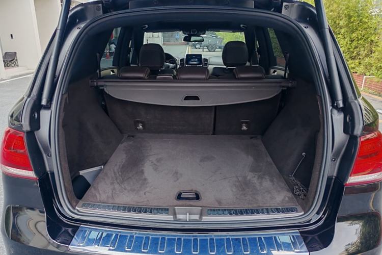 Used Mercedes-Benz GLE 2019 GLE 320 4MATIC Dynamic Edition Prestige Model Exterior 9