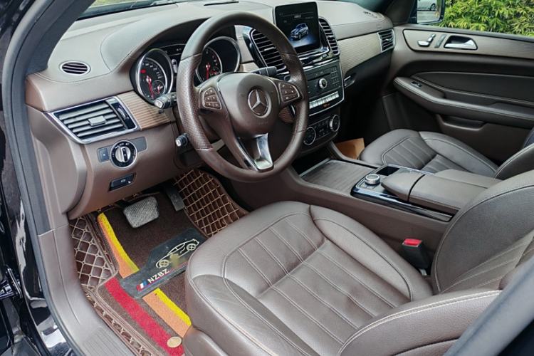 Used Mercedes-Benz GLE 2019 GLE 320 4MATIC Dynamic Edition Prestige Model Interior 13