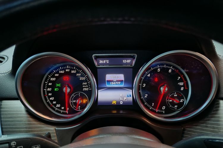 Used Mercedes-Benz GLE 2019 GLE 320 4MATIC Dynamic Edition Prestige Model Odometer Close Up