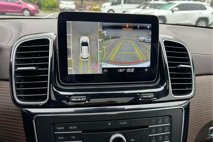 Used Mercedes-Benz GLE 2019 GLE 320 4MATIC Luxury Collection Edition Audio And AC Panel