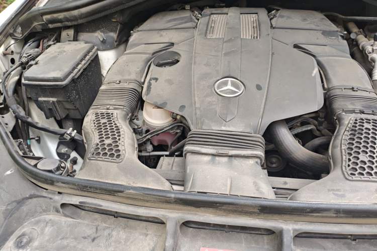 Used Mercedes-Benz GLE 2019 GLE 320 4MATIC Dynamic Edition Prestige Model Engine Bay Right