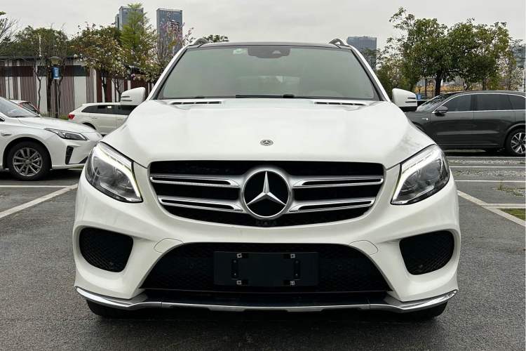 Used Mercedes-Benz GLE 2019 GLE 320 4MATIC Luxury Collection Edition Exterior 1