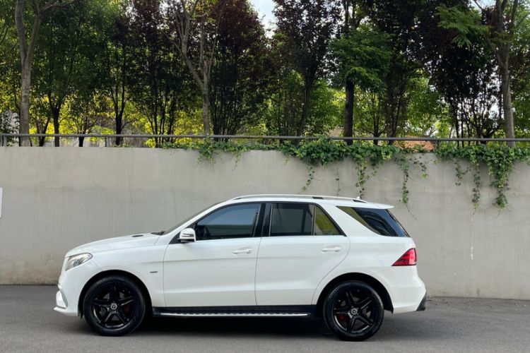 Used Mercedes-Benz GLE 2019 GLE 320 4MATIC Dynamic Edition Prestige Model Exterior 3