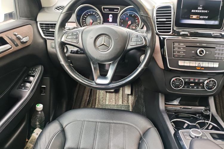 Used Mercedes-Benz GLE 2019 GLE 320 4MATIC Dynamic Edition Prestige Model Steering Wheel