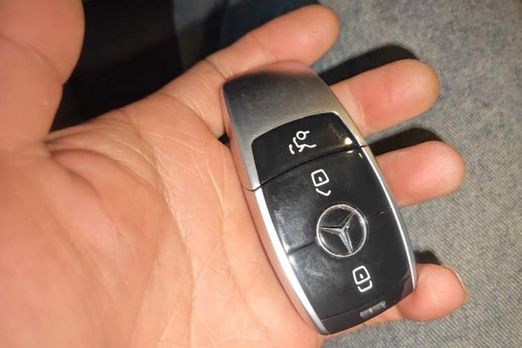Used Mercedes-Benz GLE 2019 GLE 320 4MATIC Dynamic Edition Prestige Model Vehicle Key