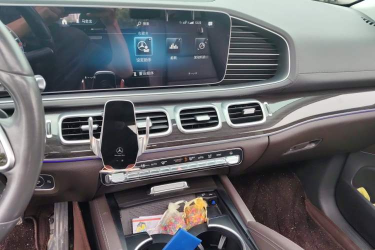 Used Mercedes-Benz GLE 2020 Restyled GLE 350 4MATIC Fashion Edition Audio And AC Panel
