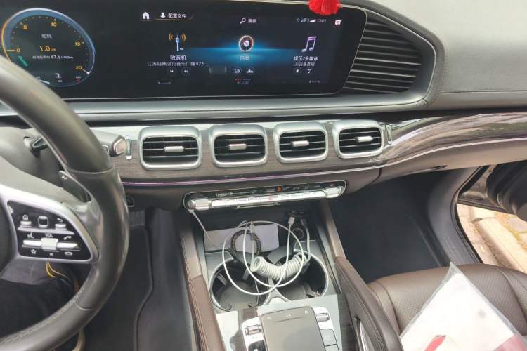 Used Mercedes-Benz GLE 2020 Restyled GLE 350 4MATIC Fashion Edition Audio And AC Panel