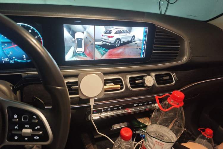 Used Mercedes-Benz GLE 2020 Restyled GLE 350 4MATIC Fashion Edition Audio And AC Panel