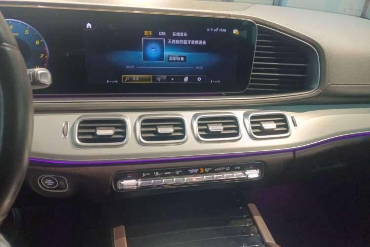 Used Mercedes-Benz GLE 2020 GLE 350 4MATIC Dynamic Edition Audio And AC Panel