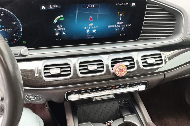 Used Mercedes-Benz GLE 2020 Restyled GLE 350 4MATIC Fashion Edition Audio And AC Panel