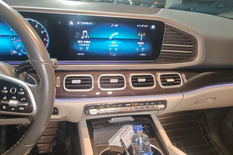 Used Mercedes-Benz GLE 2020 GLE 350 4MATIC Fashion Model Audio And AC Panel