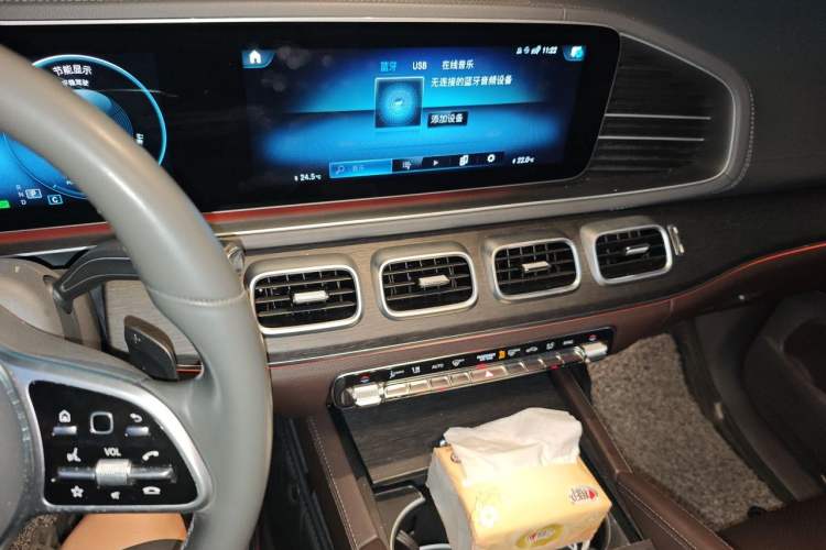 Used Mercedes-Benz GLE 2020 Restyled GLE 450 4MATIC Luxury Edition Audio And AC Panel