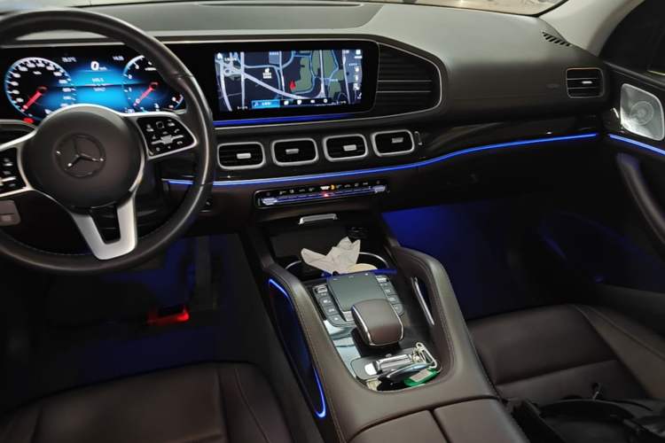 Used Mercedes-Benz GLE 2020 Restyled GLE 350 4MATIC Fashion Edition Audio And AC Panel