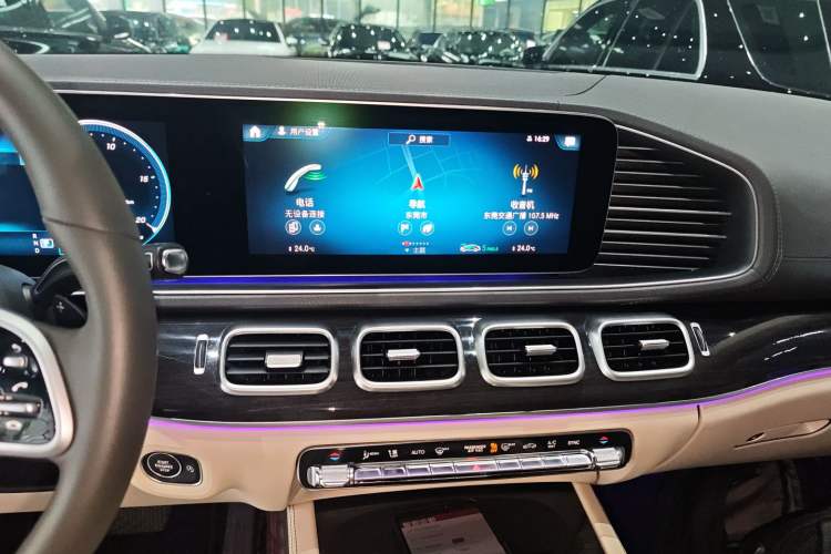 Used Mercedes-Benz GLE 2020 GLE 350 4MATIC Fashion Model Audio And AC Panel