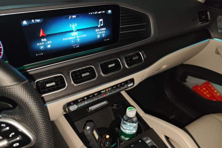 Used Mercedes-Benz GLE 2020 GLE 450 4MATIC Stylish Model Audio And AC Panel