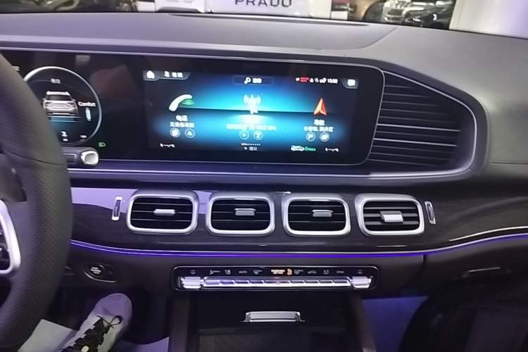 Used Mercedes-Benz GLE 2020 Restyled GLE 350 4MATIC Fashion Edition Special Version Audio And AC Panel