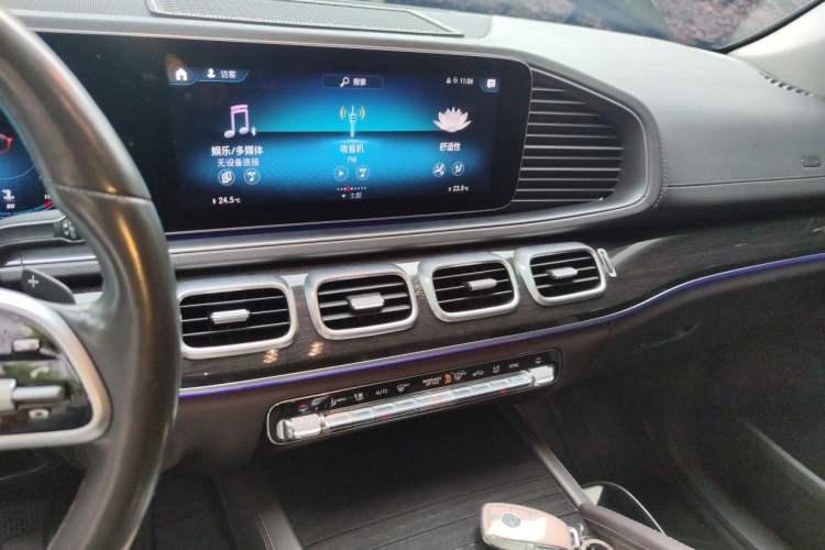 Used Mercedes-Benz GLE 2020 GLE 350 4MATIC Fashion Model Audio And AC Panel