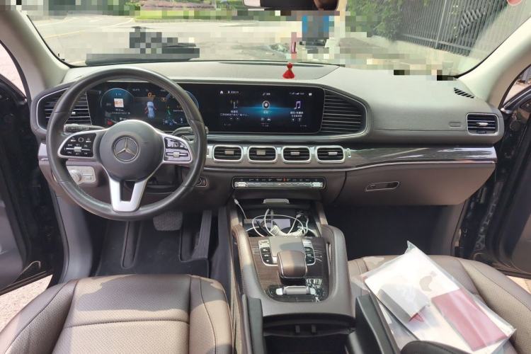 Used Mercedes-Benz GLE 2020 Restyled GLE 350 4MATIC Fashion Edition Center Console
