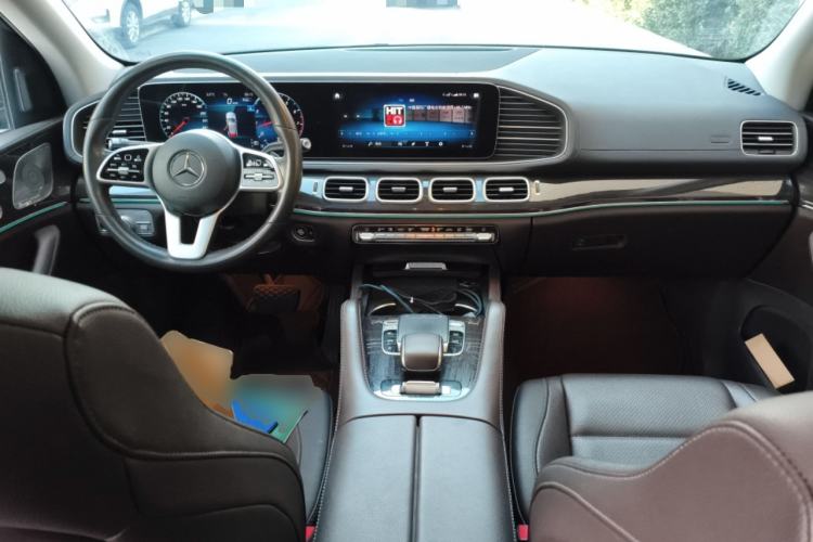 Used Mercedes-Benz GLE 2020 Restyled GLE 350 4MATIC Fashion Edition Center Console