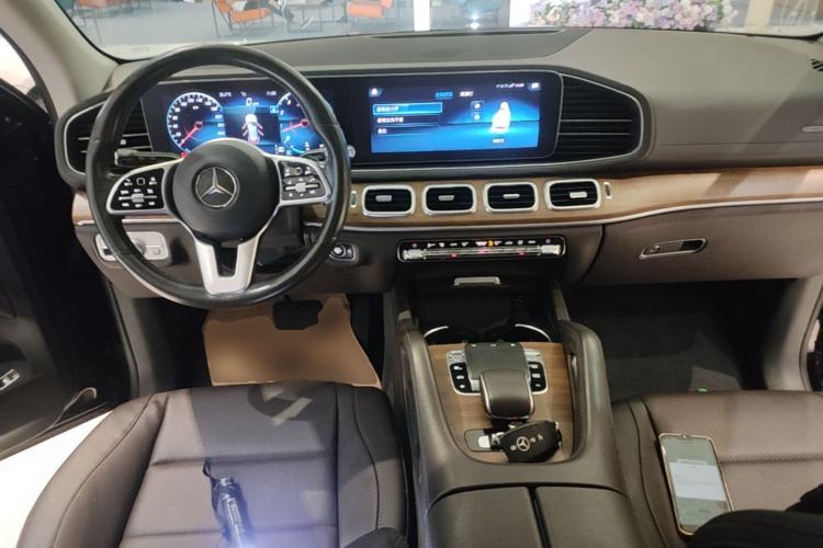 Used Mercedes-Benz GLE 2020 GLE 350 4MATIC Luxury Model Center Console